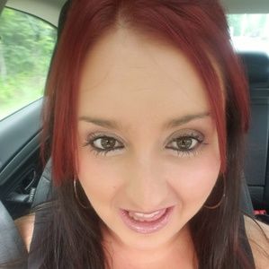 Meet your Posher, Lorianne